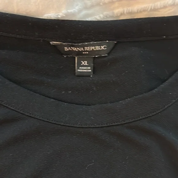 Banana Republic - Black Sheer Sleeve Top - XL - Picture 4 of 4